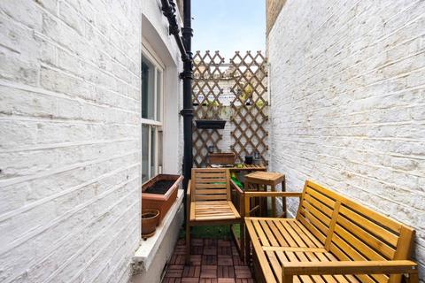 3 bedroom end of terrace house for sale, Argyle Road, Stepney, London, E1