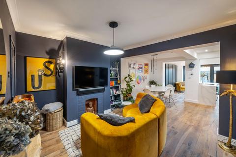78 Allingham Road, Reigate, RH2 8HX