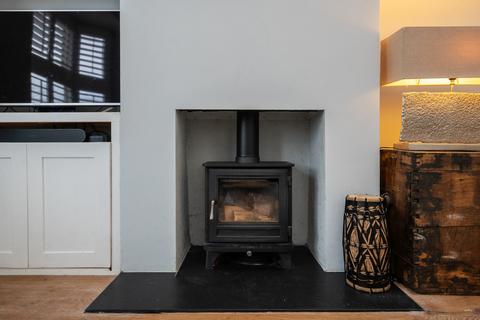 78 Allingham Road, Reigate, RH2 8HX