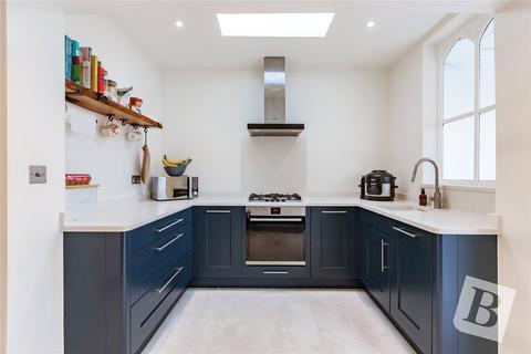 28 Marks Road, Romford, RM7 7AH