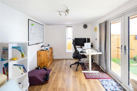 45 Lockesfield Place, London, E14 3AJ