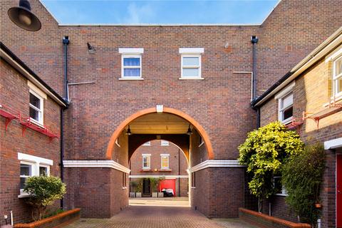 45 Lockesfield Place, London, E14 3AJ