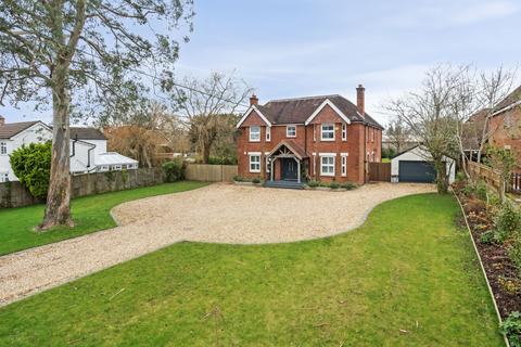 5 bedroom detached house for sale, Southampton Road, Cadnam, Southampton, Hampshire, SO40