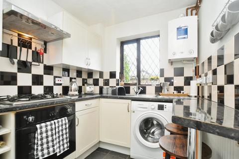 10 Astral Close, Lower Stondon, Henlow, SG16 6EL