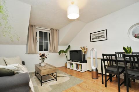 1 bedroom flat for sale, Rosemont Close, Letchworth