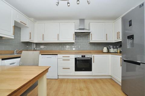 2 bedroom flat for sale, Sharps Court, Cooks Way, Hitchin