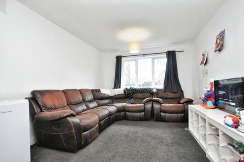 2 bedroom flat for sale, Trefoil Lodge, Stevenage