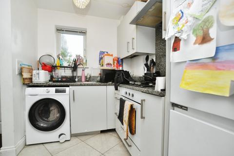 2 bedroom flat for sale, Trefoil Lodge, Stevenage