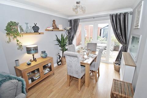 3 bedroom terraced house for sale, Dove Walk, Flitwick