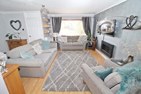 3 bedroom terraced house for sale, Dove Walk, Flitwick