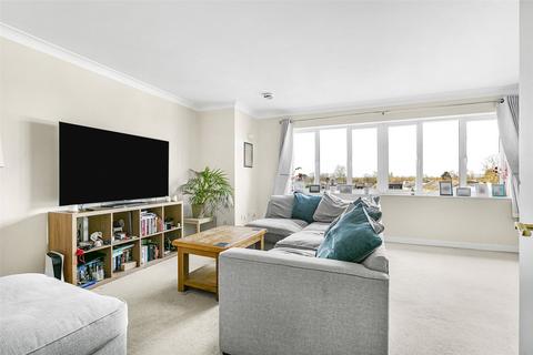 2 bedroom apartment for sale, Church Street, Walton-on-Thames, Surrey, KT12