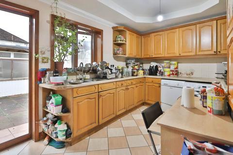 3 bedroom semi-detached house for sale, George Road, New Malden