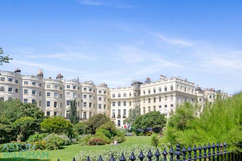 1 bedroom apartment to rent, Brunswick Square, Hove BN3