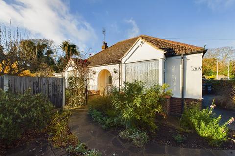 3 bedroom detached bungalow for sale, Bradstow Way, Broadstairs, CT10