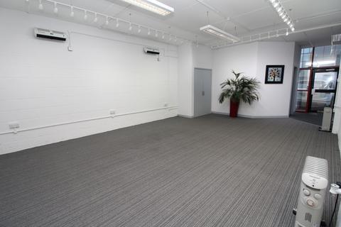 Workshop & retail space to rent, Willow Business Park, Willow Way, Sydenham, SE26