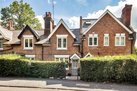 3 bedroom terraced house for sale, Sandhurst Road, Tunbridge Wells