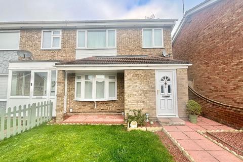 3 bedroom end of terrace house for sale, Castle Walk, Canvey Island