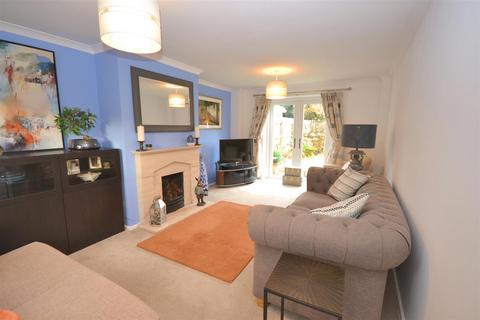 3 bedroom terraced house for sale, Manor Farm Close, Maiden Newton, Dorchester