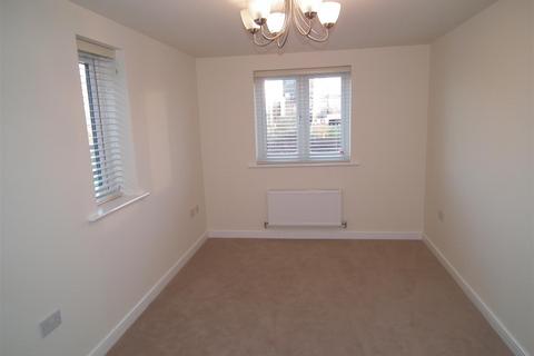 2 bedroom apartment to rent, Saw Mills Court, Old Towcester Road