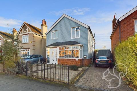 4 bedroom detached house for sale, Layer Road, Colchester