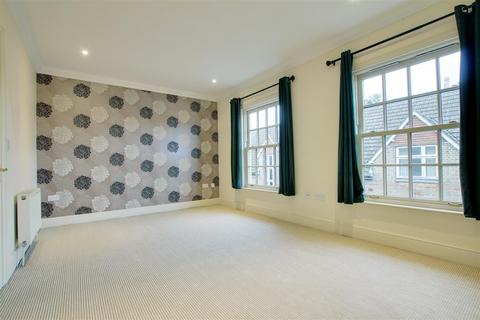 4 bedroom townhouse for sale, River Place, St. Ives