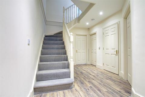 4 bedroom townhouse for sale, River Place, St. Ives