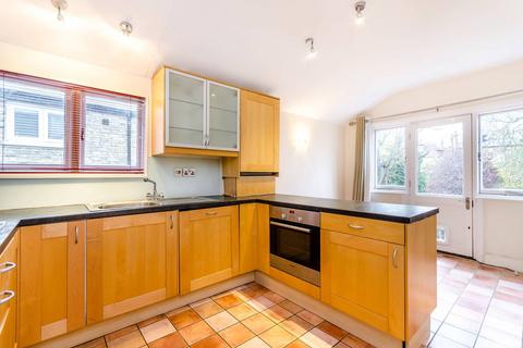 3 bedroom flat to rent, Foyle Road, Blackheath, London, SE3