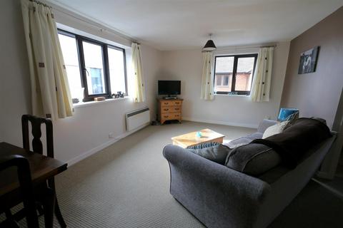 2 bedroom apartment to rent, High Street, Wallingford OX10