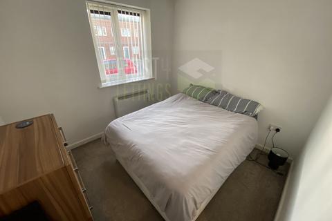 2 bedroom flat to rent, George Street, Leicester LE19