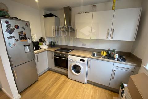 2 bedroom flat to rent, George Street, Leicester LE19