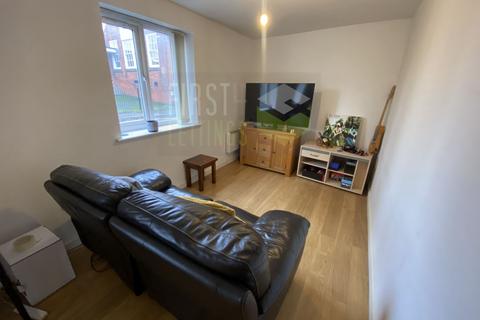 2 bedroom flat to rent, George Street, Leicester LE19