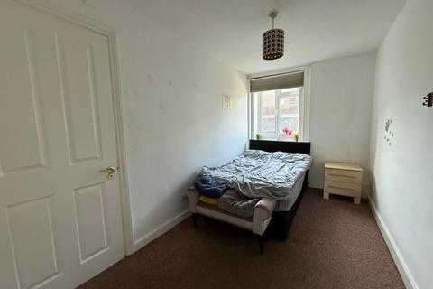 1 bedroom apartment to rent, Montague Place Worthing BN11