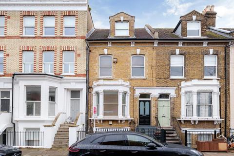 2 bedroom flat for sale, Chivalry Road, Battersea