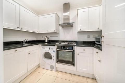 2 bedroom flat for sale, Chivalry Road, Battersea