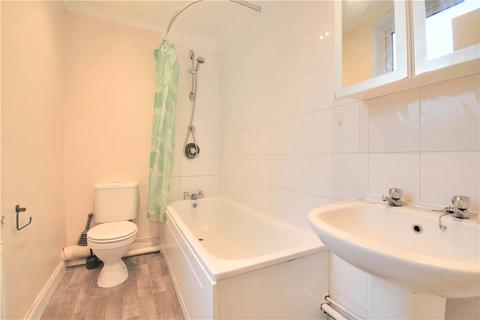 2 bedroom apartment to rent, Hagden Lane, Hertfordshire WD18