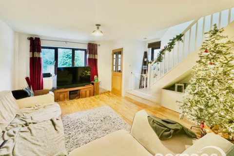 3 bedroom semi-detached house for sale, Strawberry Fields, Bramley, Tadley