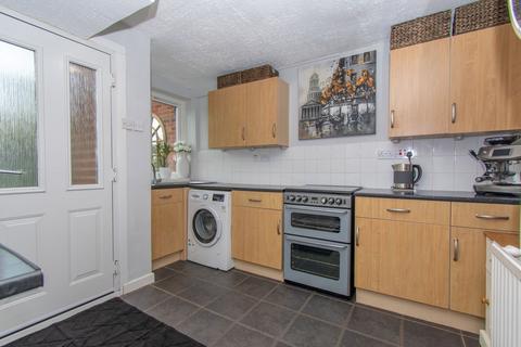 3 bedroom semi-detached house for sale, Swiftway, Lutterworth LE17