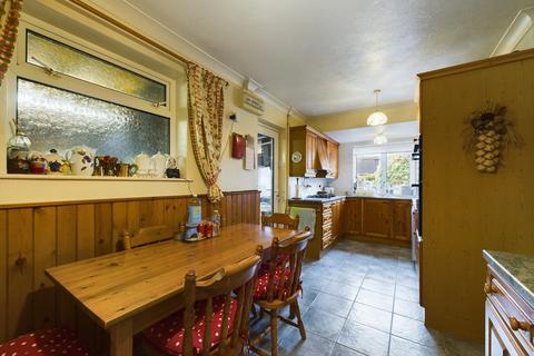 3 bedroom bungalow for sale, Crow Hill, Broadstairs, CT10