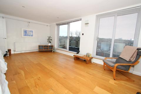 2 bedroom flat for sale, Park Hill Road, Bromley BR2