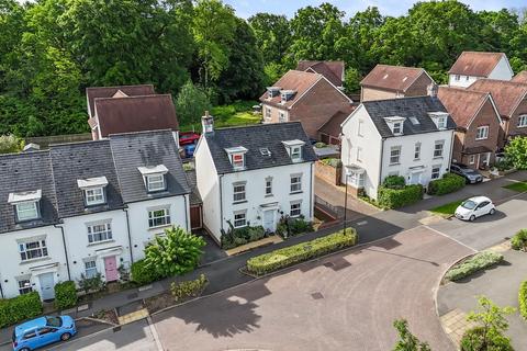 4 bedroom detached house for sale, Renfields, Haywards Heath, RH16