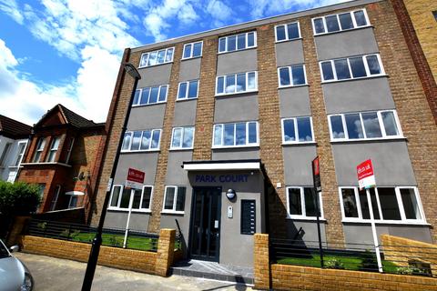 2 bedroom flat to rent, Knighton Park Road London SE26