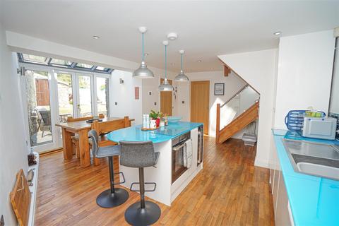 undefined, Slade, Bideford