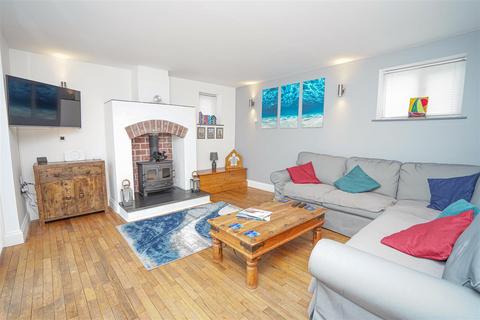 undefined, Slade, Bideford