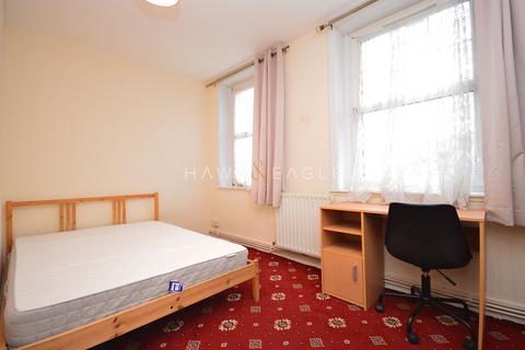 1 bedroom in a flat share to rent, Bow Road, London, Greater London. E3