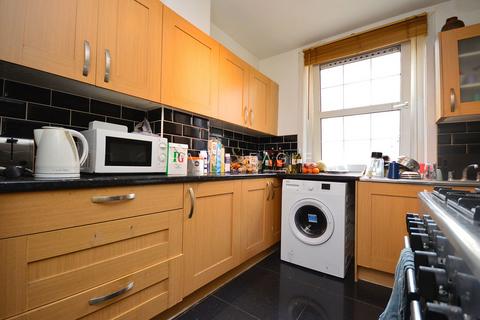 1 bedroom in a flat share to rent, Bow Road, London, Greater London. E3