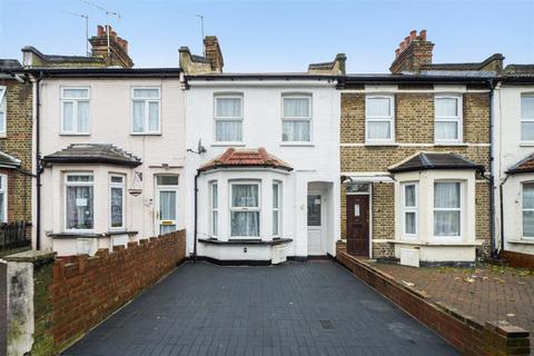 3 bedroom terraced house for sale, Peel Road, Wembley