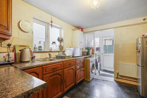 3 bedroom terraced house for sale, Peel Road, Wembley