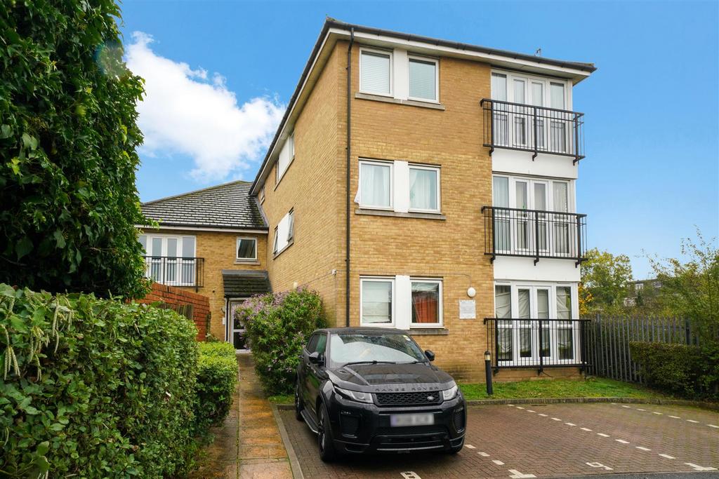 10 Southern Place, Greenford Road - OQo X8 Tdqd MVSv P