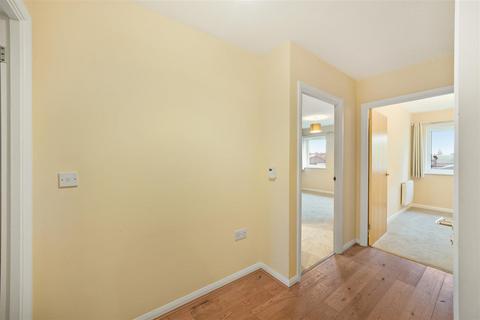 2 bedroom flat for sale, Greenford Road, Harrow