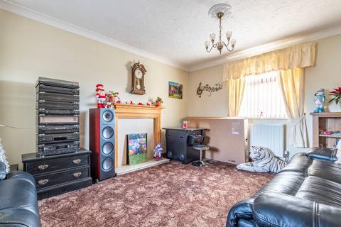 2 bedroom coach house for sale, Cowslip Crescent, Lowestoft